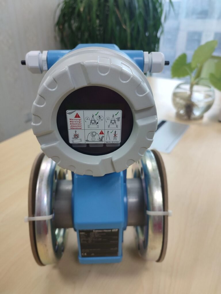 battery powered magnetic flow meter